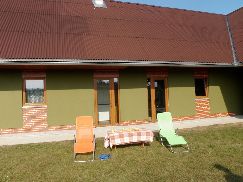 Penzion Pod Vapenkami Strážnice Extérieur photo